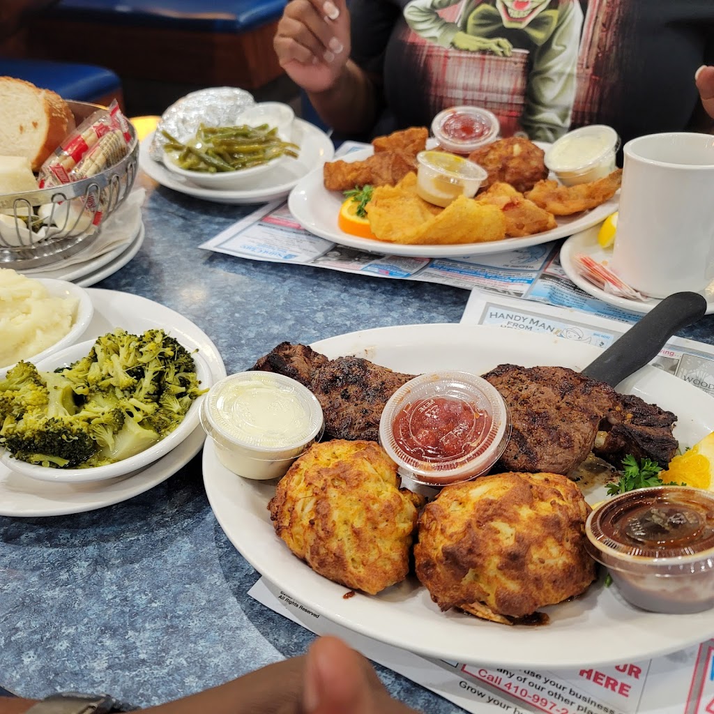 Silver Moon Diner | 9605 Pulaski Hwy #1405, Middle River, MD 21220, USA | Phone: (410) 682-5050