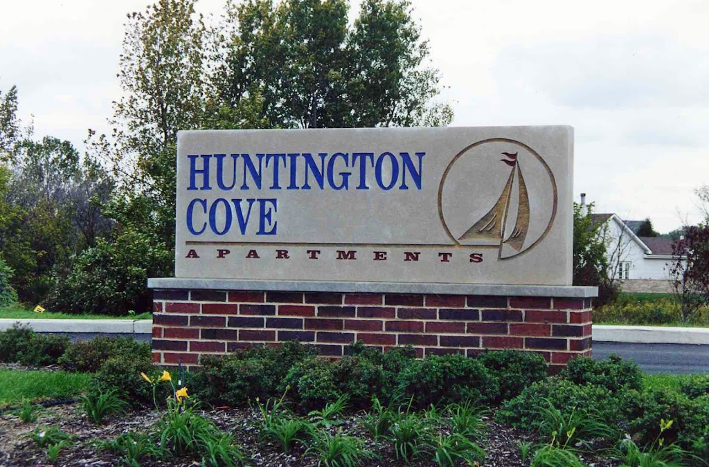 Huntington Cove Apartments | 2040 E 84th St, Merrillville, IN 46410, USA | Phone: (844) 858-6259