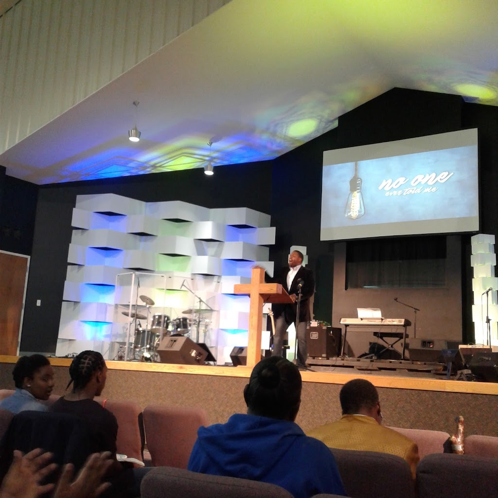 Woodside Bible Church - Pontiac Campus | 830 Auburn Ave, Pontiac, MI 48342, USA | Phone: (248) 499-6416