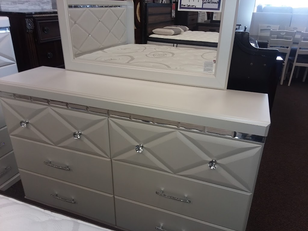 BARGAIN MART FURNITURE | 329 Willow Bend, Crystal, MN 55428, USA | Phone: (763) 432-0494