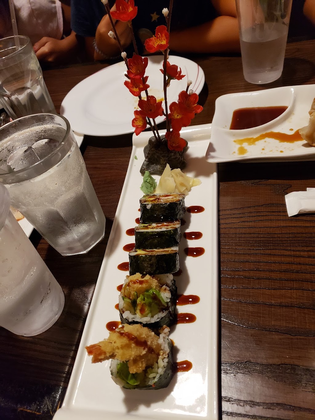 Jumbo Asian restaurant | 191 NY-59 #11, Suffern, NY 10901, USA | Phone: (845) 368-2888