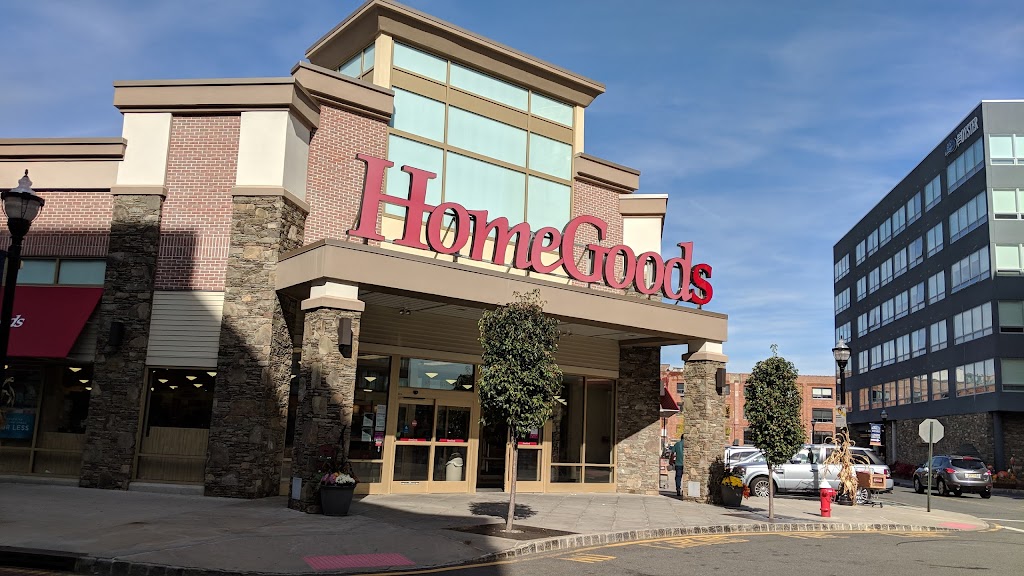 HomeGoods | 3 Main St, Edgewater, NJ 07020, USA | Phone: (201) 313-0260