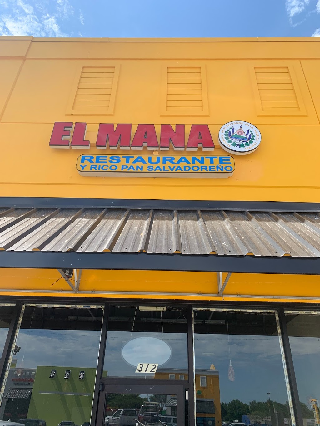 El Mana Restaurante | 4448 Jefferson Blvd #312, Dallas, TX 75211, USA | Phone: (214) 774-9331