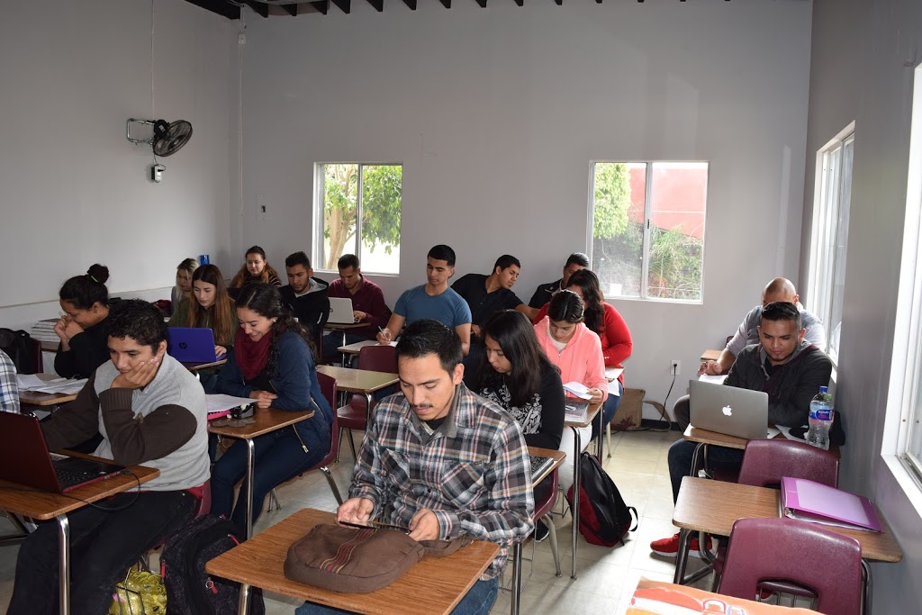 Centro De Estudios Nueva Baja Rosarito | Tenochtitlan 6018, Aztlan, 22705 Rosarito, B.C., Mexico | Phone: 661 100 3183