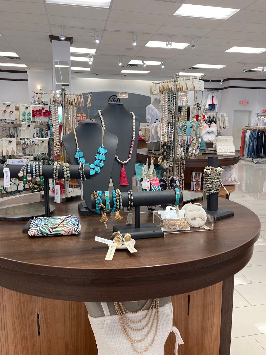 Versona | 1600 24th Ave NW, Norman, OK 73069, USA | Phone: (405) 364-1838