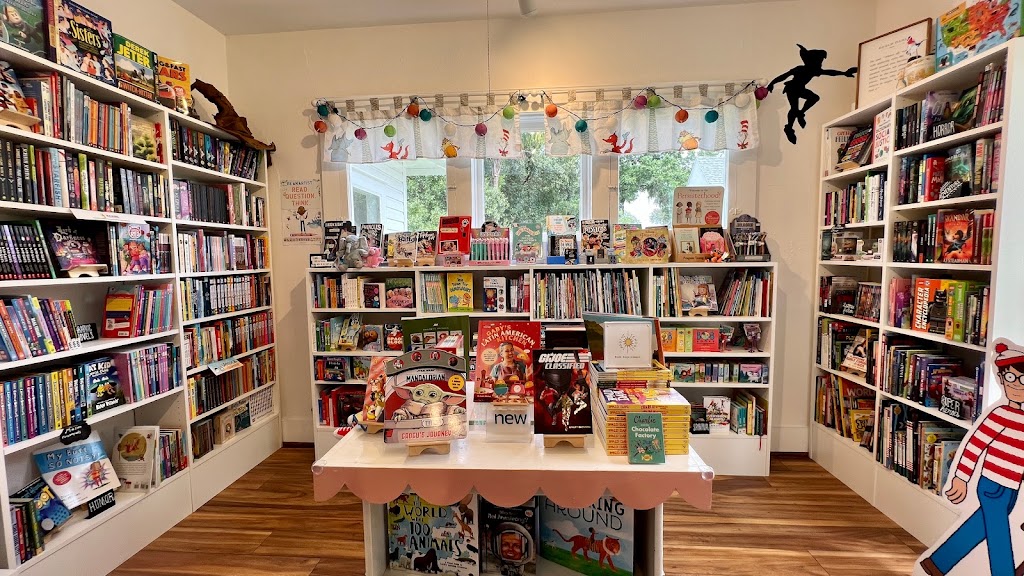 Sunshine Book Co. | 647 Lake Ave, Clermont, FL 34711, USA | Phone: (352) 404-6077