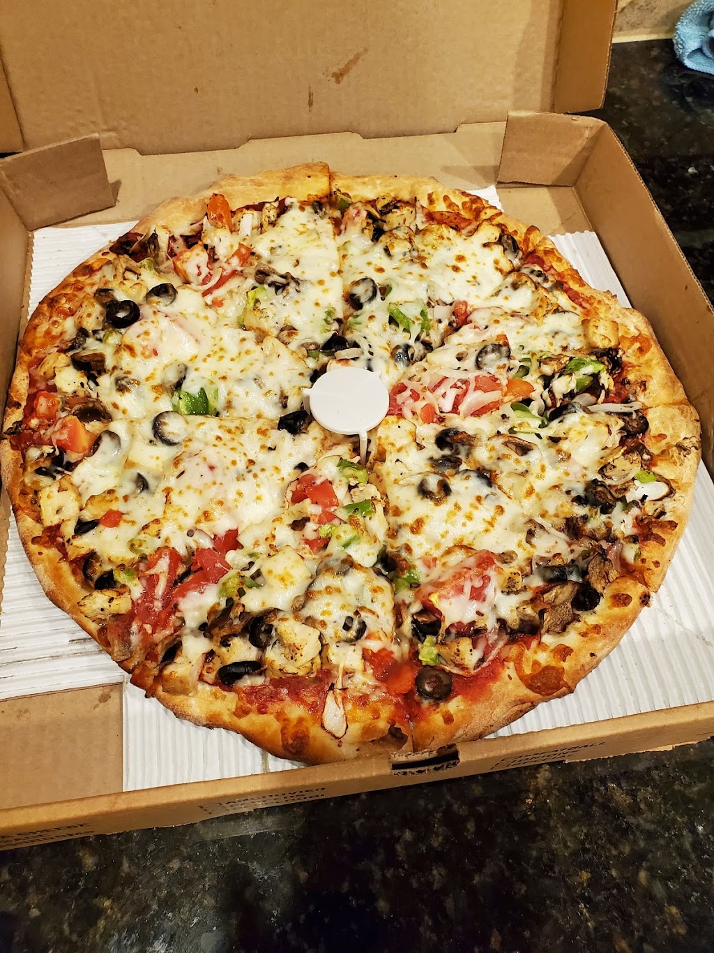 Doubles Pizza | 9850 Nesbit Ferry Rd # 5, Alpharetta, GA 30022, USA | Phone: (770) 642-1818