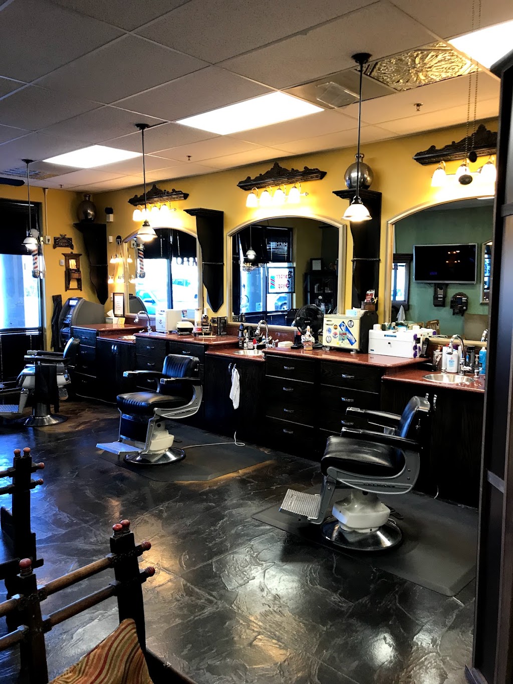 Ashtons Classic Barbers | 8090 S Durango Dr # 109, Las Vegas, NV 89113, USA | Phone: (702) 240-2272