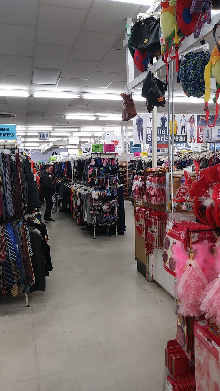 Village Discount Outlet | 3880 Linden Ave, Dayton, OH 45432, USA | Phone: (614) 443-3421