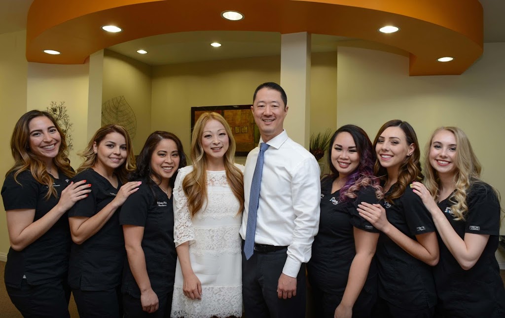 SoCal Smiles Dentistry | 230 E 17th St #208, Costa Mesa, CA 92627, USA | Phone: (949) 645-0045