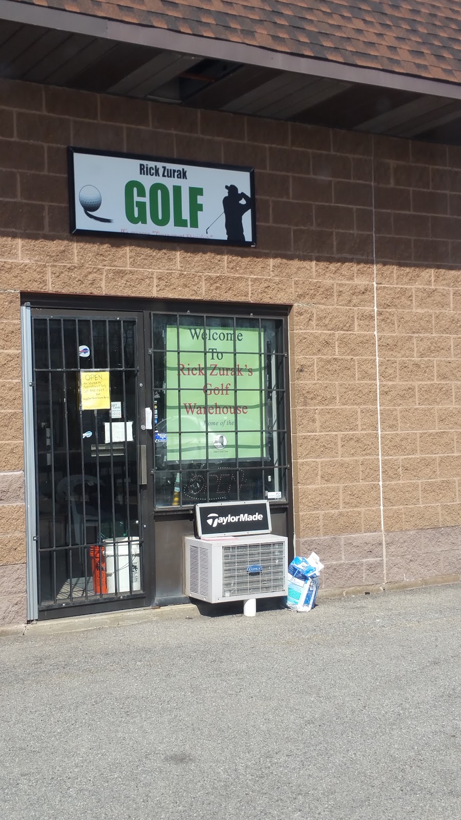 Rick Zurak Golf Warehouse | 6509 Transit Rd, Bowmansville, NY 14026, USA | Phone: (716) 390-0549