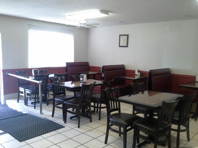 China Garden | 203 S Macoupin St, Gillespie, IL 62033, USA | Phone: (217) 839-3888