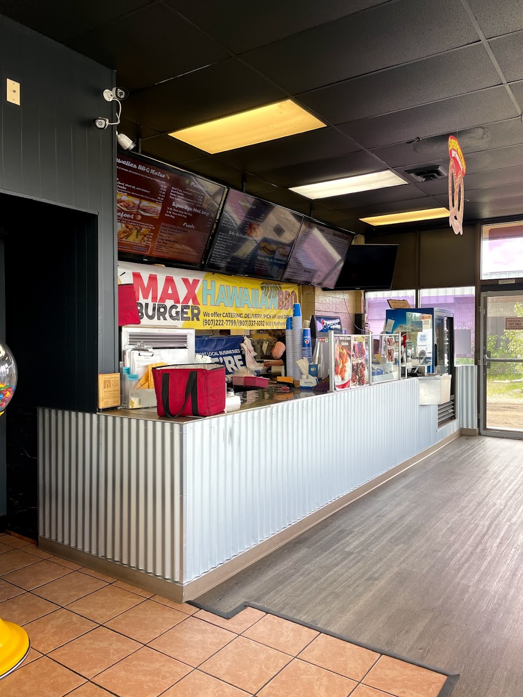 Max Burger | 5430 E Northern Lights Blvd, Anchorage, AK 99508, USA | Phone: (907) 337-1012