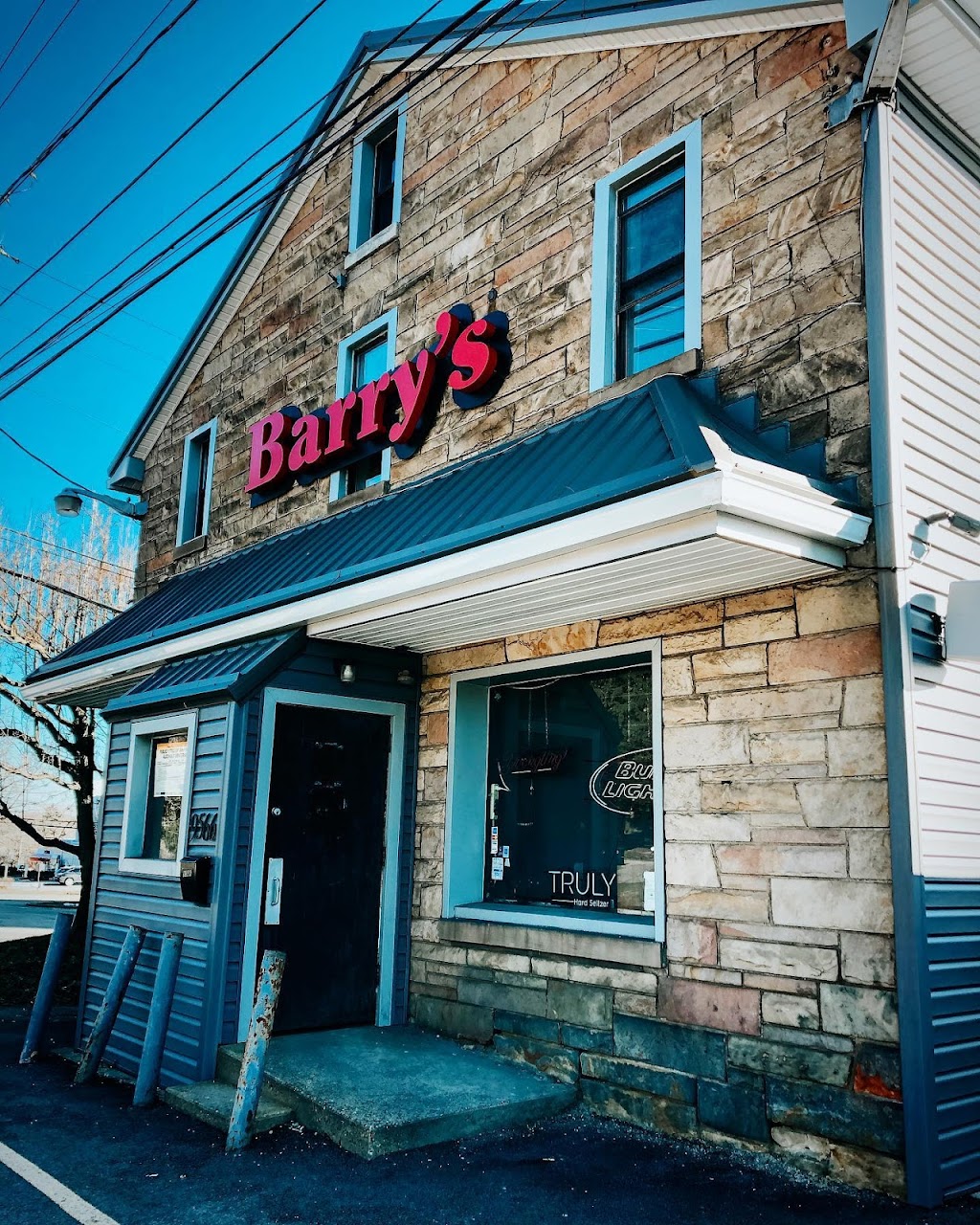 Barrys Pub | 9566 Perry Hwy, Pittsburgh, PA 15237, USA | Phone: (412) 367-8100