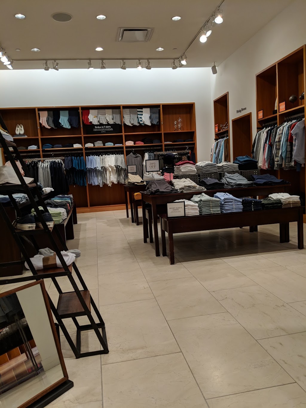 J.Crew | 88 Main St, Westlake, OH 44145, USA | Phone: (440) 250-8924