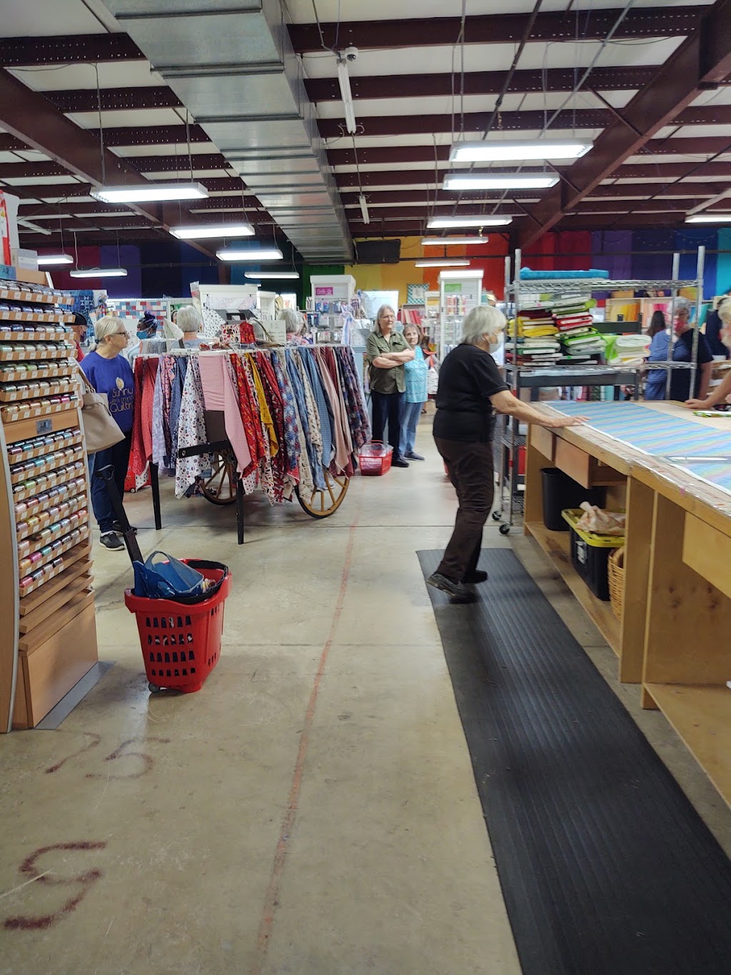 Pineapple Fabrics Keepsake Quilting Factory Outlet Store in 505 Aztec