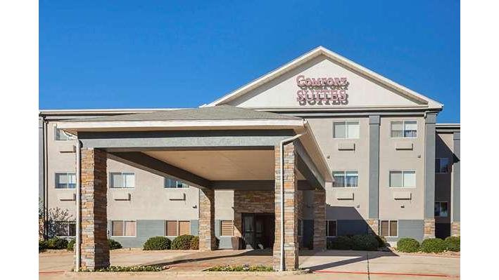 Comfort Suites Lewisville | 755 E Vista Ridge Mall Dr, Lewisville, TX 75067, USA | Phone: (469) 240-6523