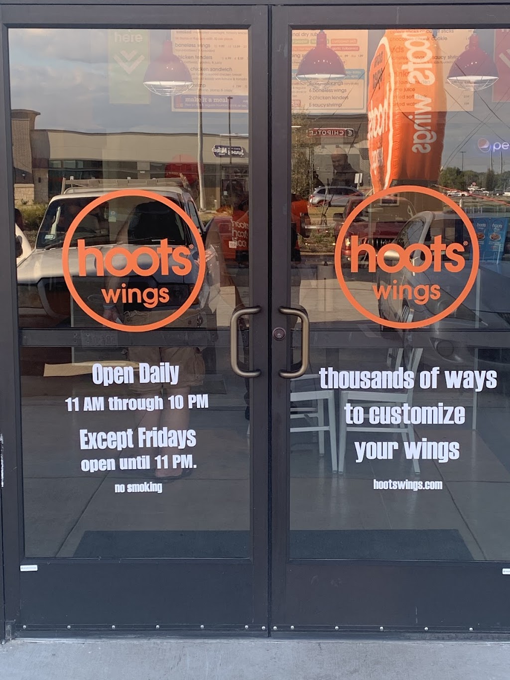 Hoots Wings | 5317 Golden Triangle Boulevard, Fort Worth, TX 76244, USA | Phone: (682) 593-7331