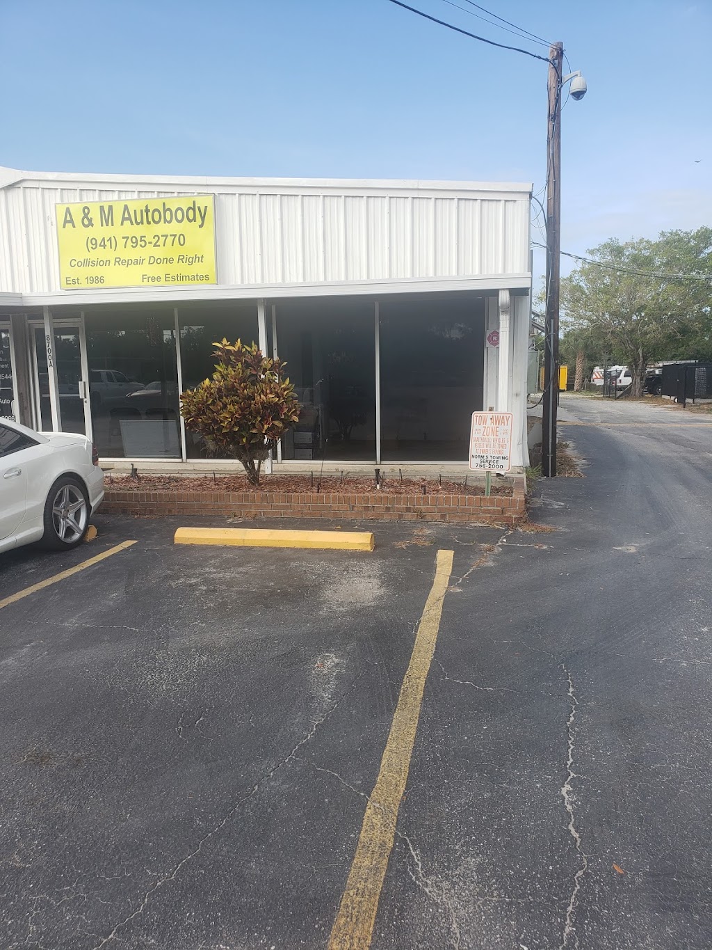 A & M Auto Body | 8700 Cortez Rd W, Bradenton, FL 34210, USA | Phone: (941) 795-2770