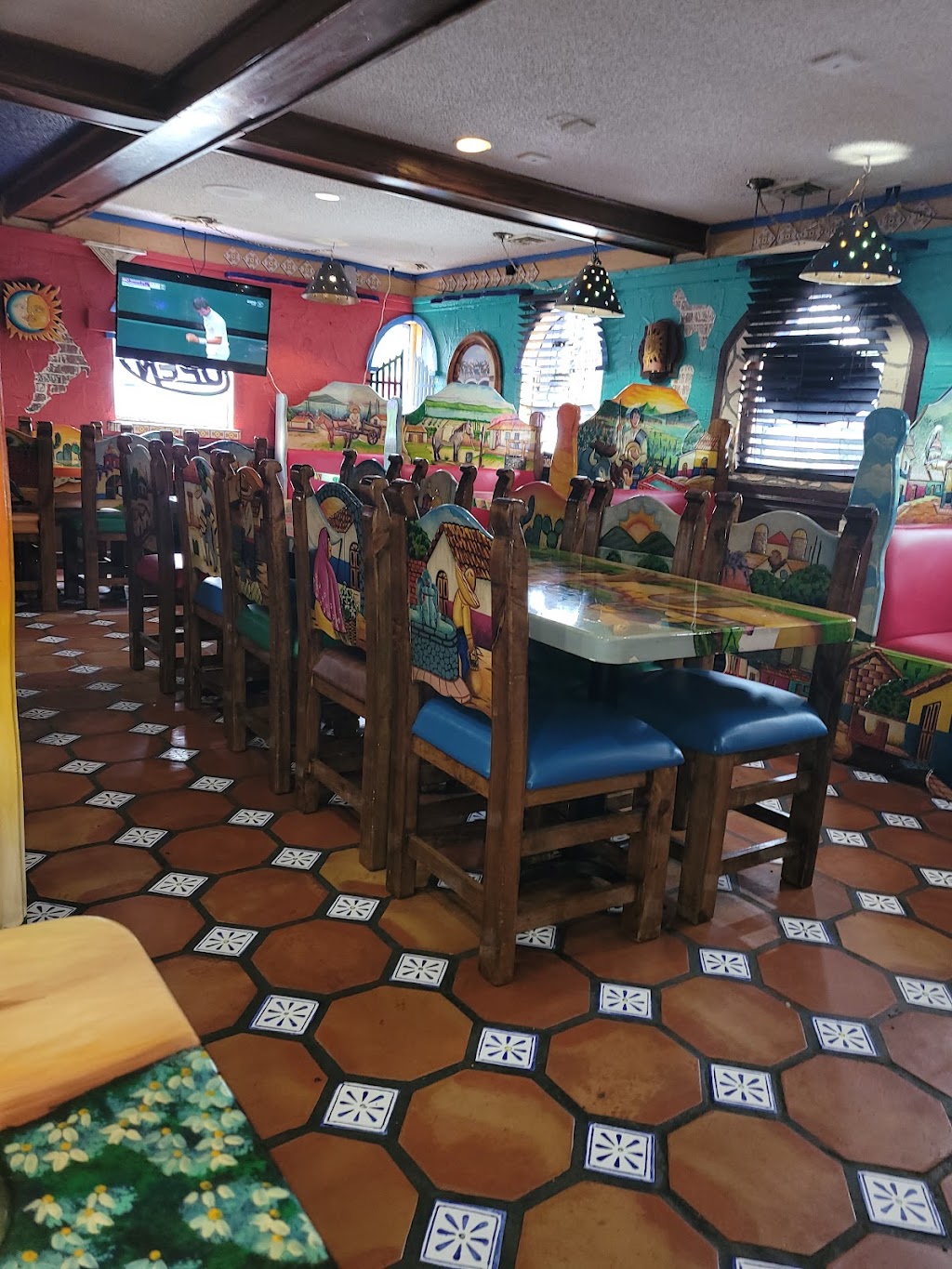 La Fiesta Mexican Restaurant | 9611 GA-5, Douglasville, GA 30135, USA | Phone: (770) 577-8400