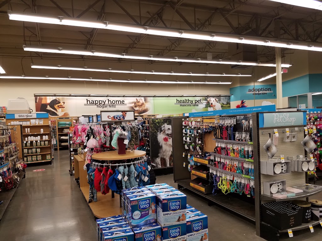 Petco | 6557 N Riverside Dr, Fresno, CA 93722 | Phone: (559) 276-3623