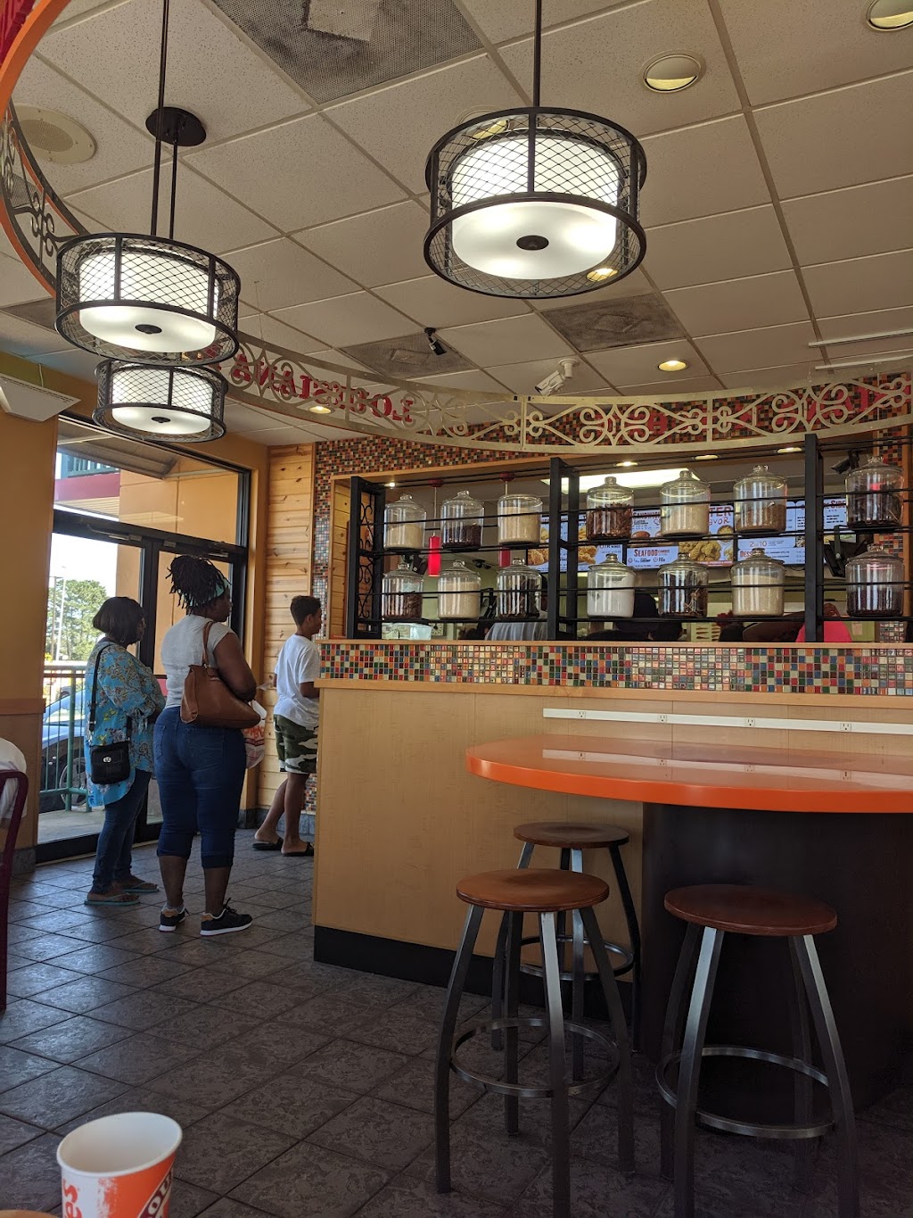 Popeyes Louisiana Kitchen | 812 Lynnhaven Pkwy, Virginia Beach, VA 23452, USA | Phone: (757) 468-5812