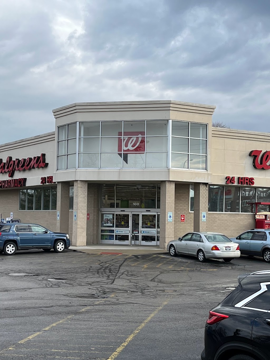 Walgreens | 100 Cleveland St, Elyria, OH 44035, USA | Phone: (440) 322-7604