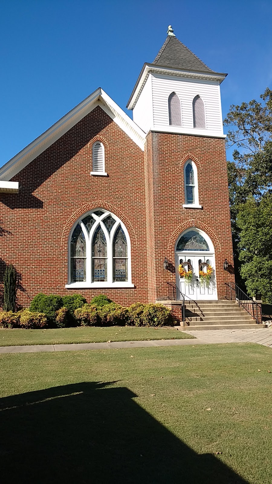 Youngsville Baptist Church | 315 E Main St, Youngsville, NC 27596, USA | Phone: (919) 556-6266