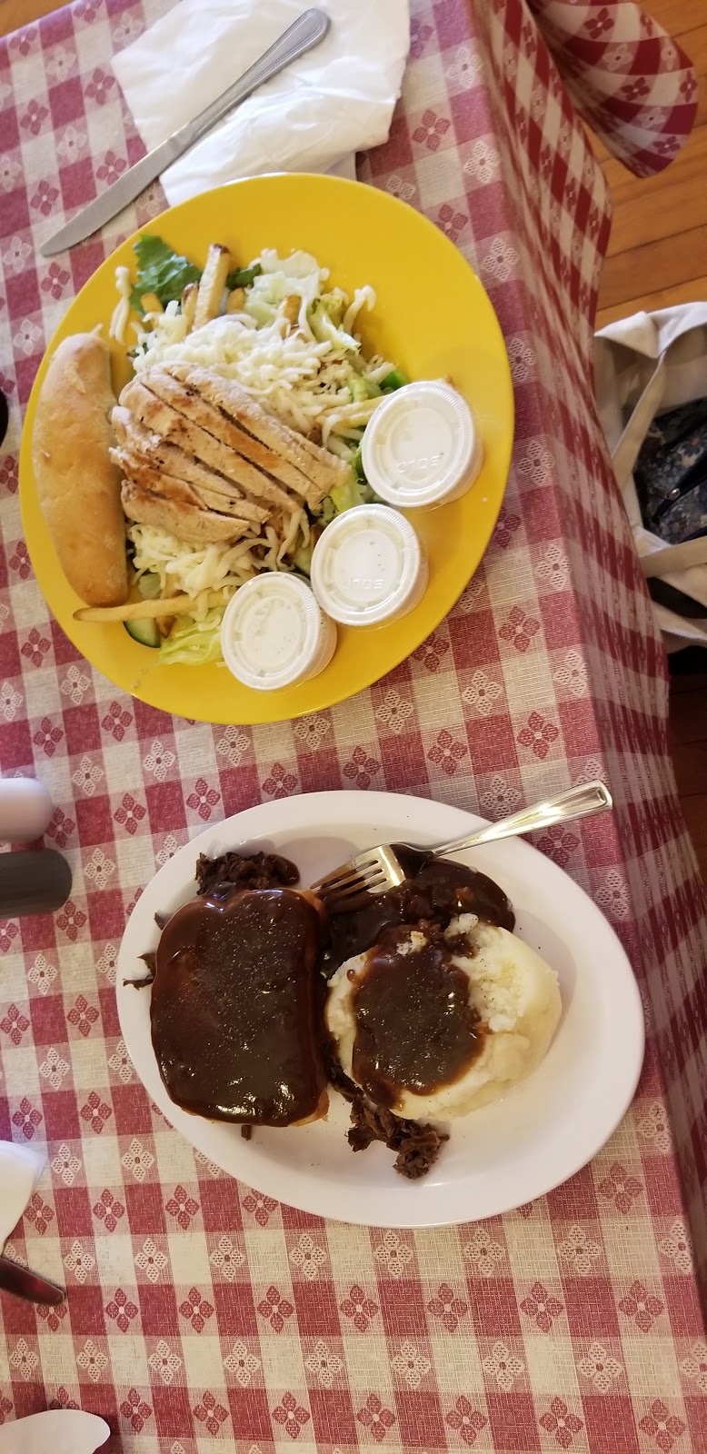 Stoney Point Restaurant and Lounge | 1087 Jefferson Rd, Waynesburg, PA 15370, USA | Phone: (724) 883-2450