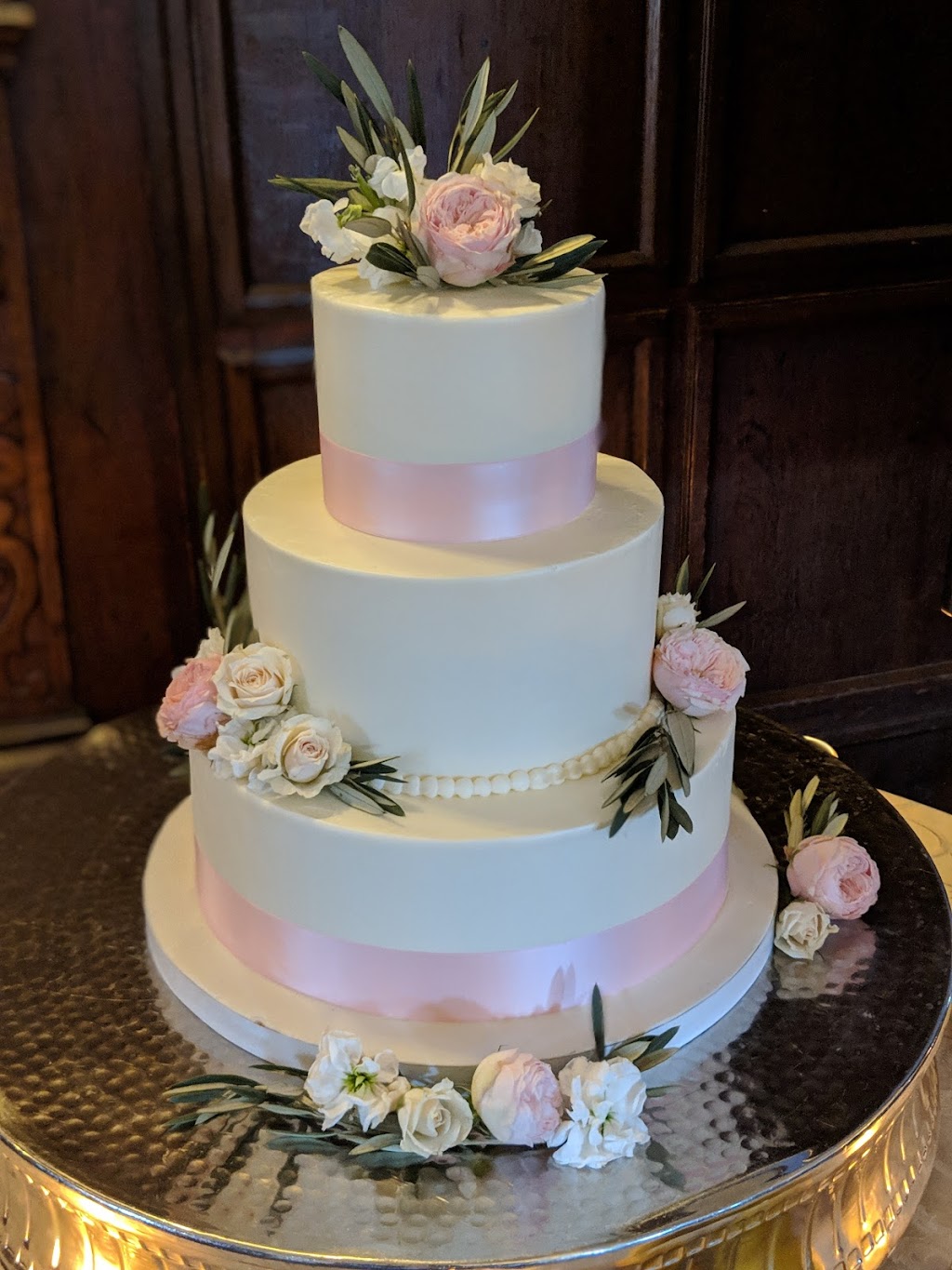 Wonderful Wedding Cakes | 296 Forest Ave, Locust Valley, NY 11560, USA | Phone: (516) 671-6932