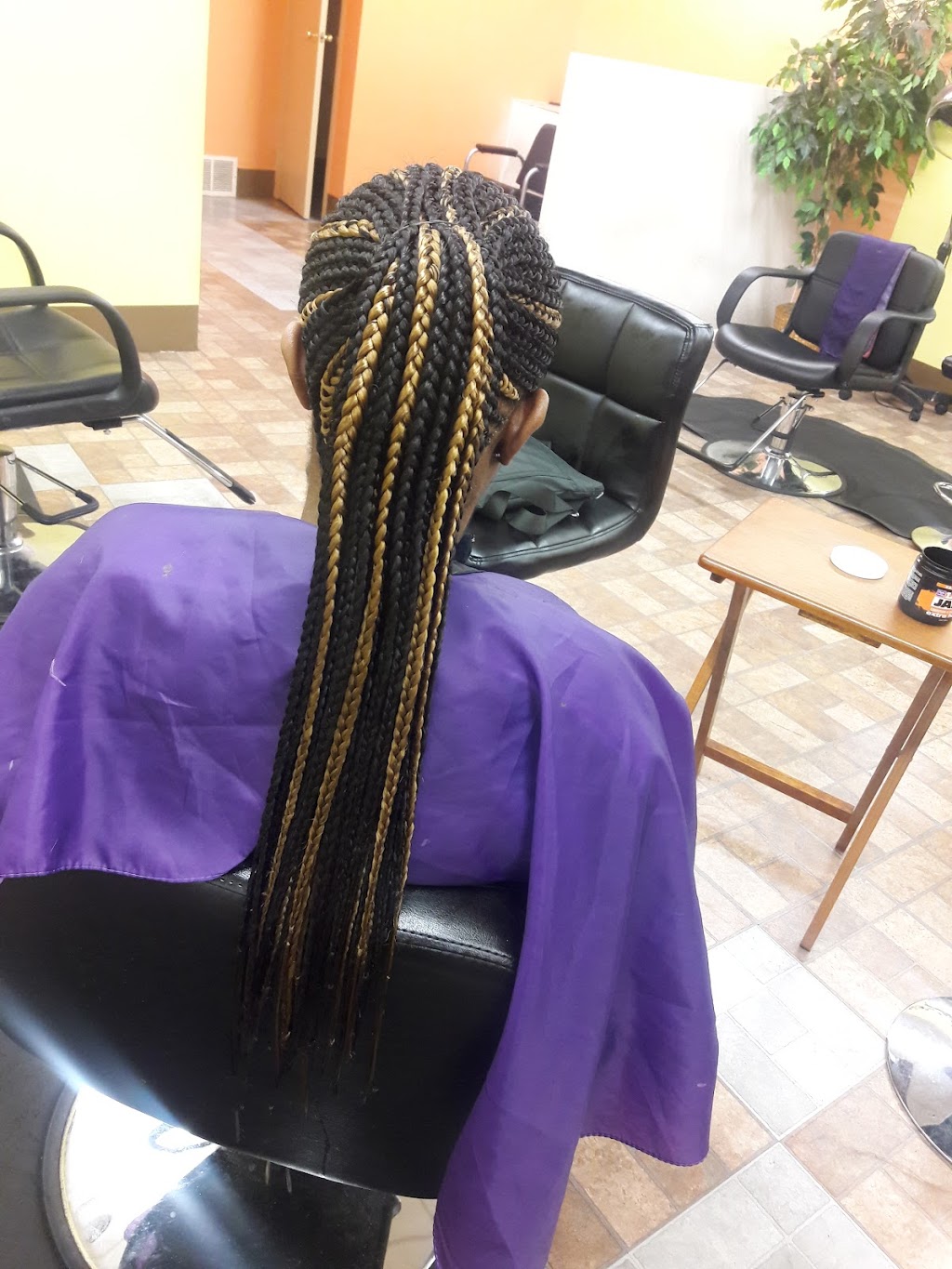 HANNAH AFRICAN HAIR BRAIDING/WEAVING | 2021 S Cooper St e, Arlington, TX 76010, USA | Phone: (817) 609-1361