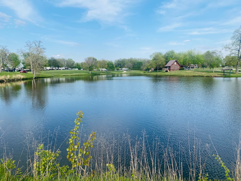 Country Bend Campground | 3279 Honey Bend Ave, Litchfield, IL 62056, USA | Phone: (217) 324-2363