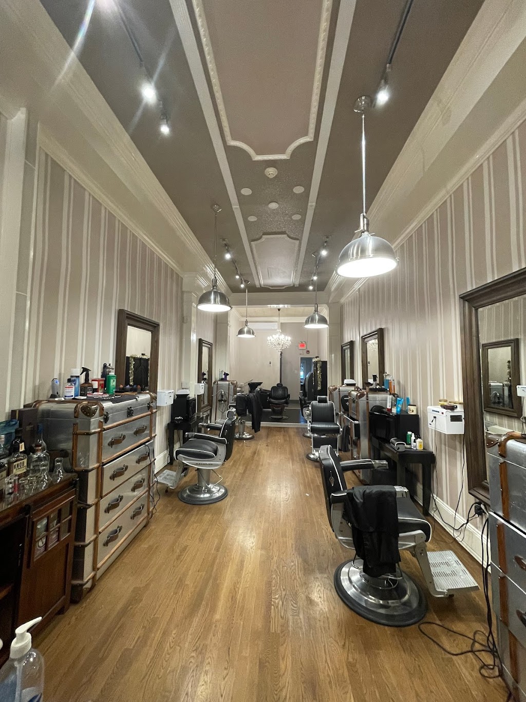 Old World Shaving Parlor | 12 W Front St, Red Bank, NJ 07701, USA | Phone: (732) 345-9700