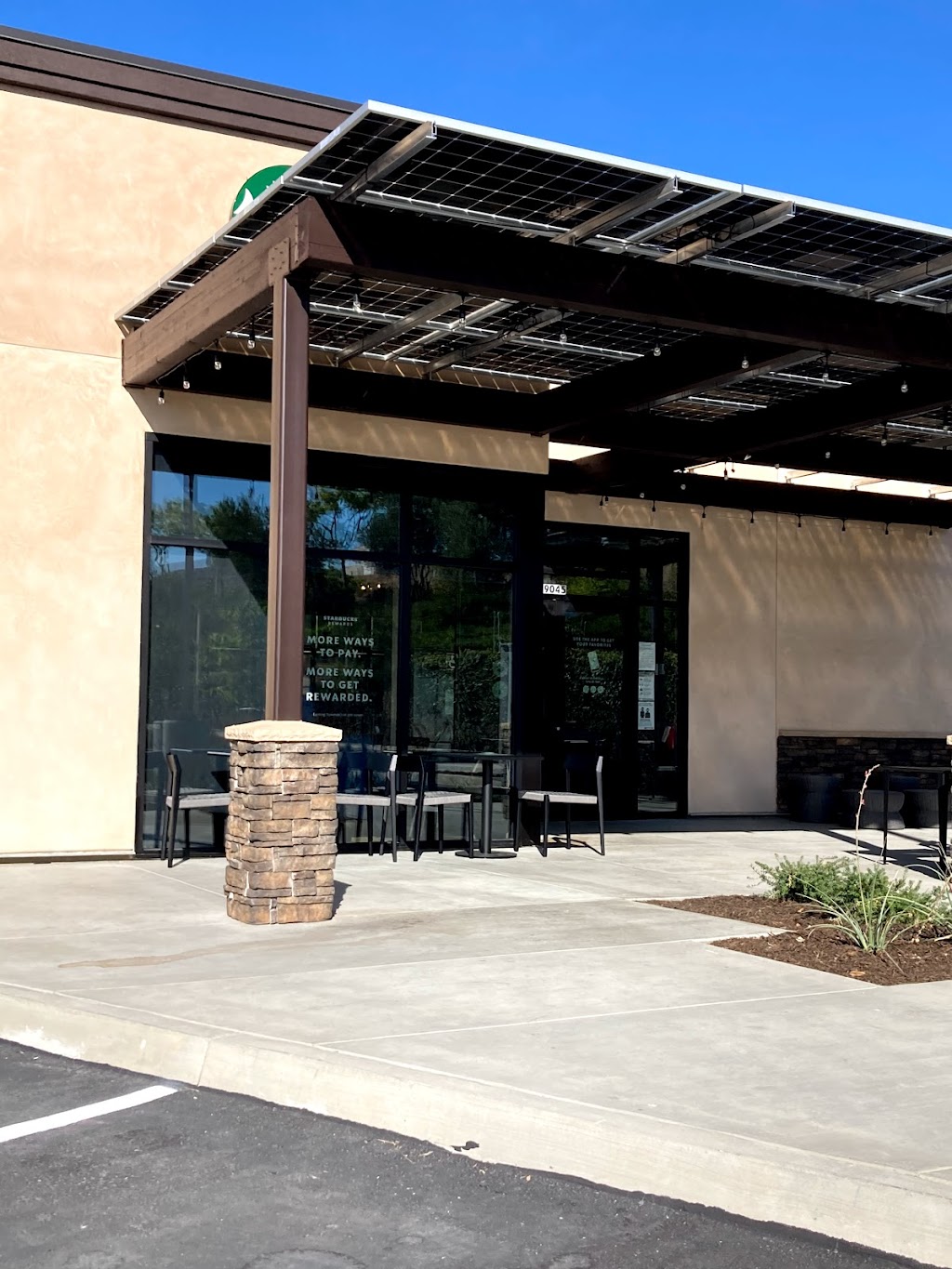Starbucks | 19045 Golden Valley Rd, Santa Clarita, CA 91387, USA | Phone: (661) 554-0003