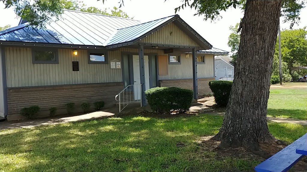 Waelder Public Library | Waelder, TX 78959 | Phone: (830) 788-7167