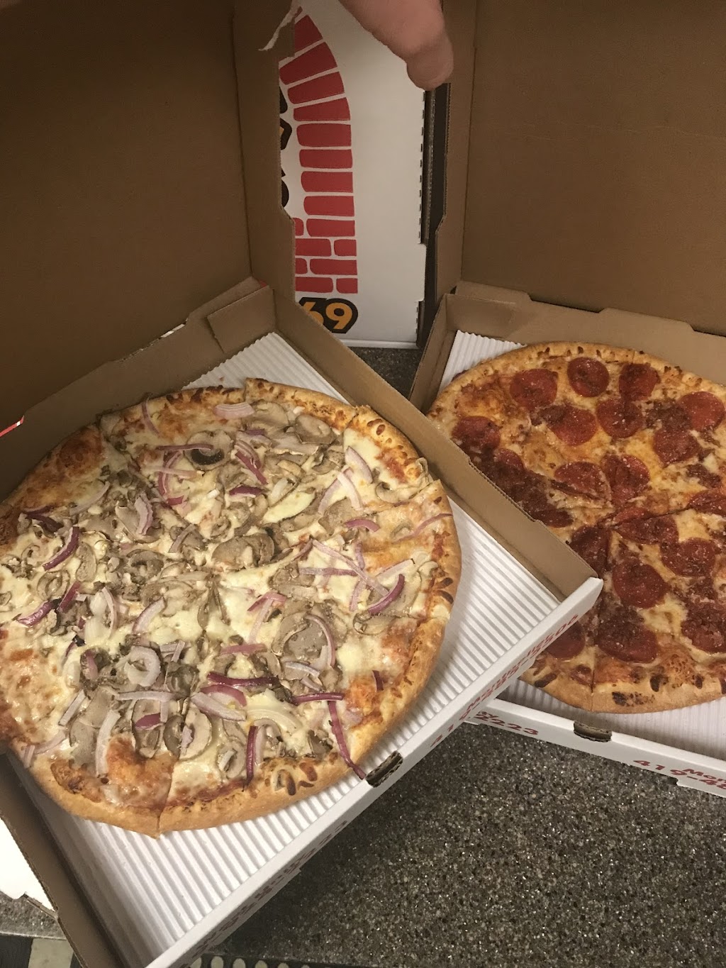 Wyse Guys Pizzeria | 315 W Main St, Montpelier, OH 43543, USA | Phone: (419) 485-5506