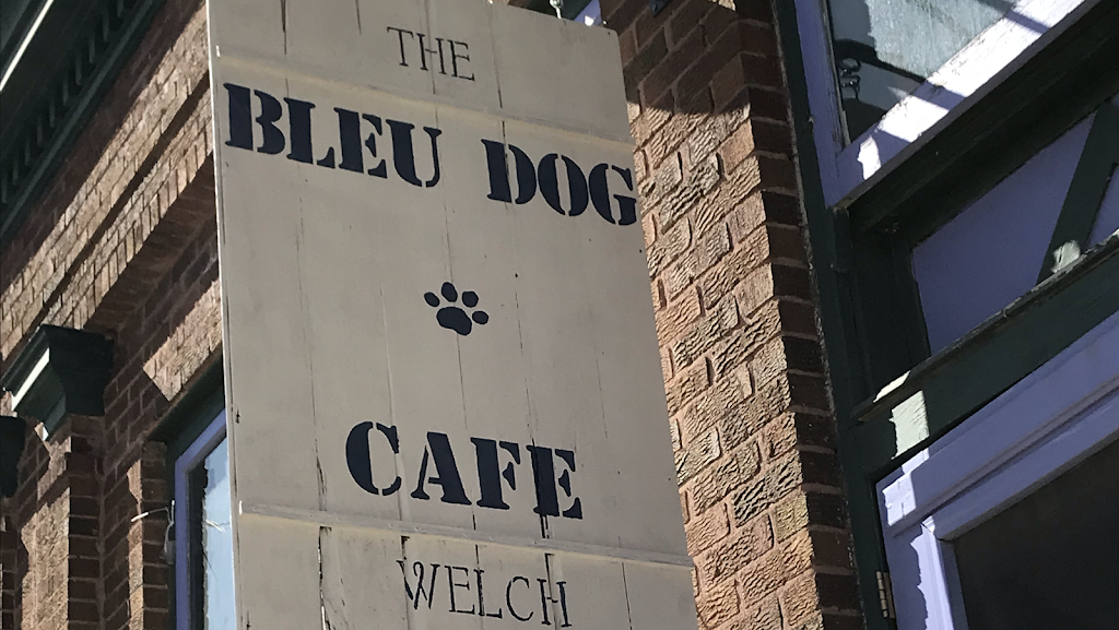 The Bleu Dog Cafe | 14689 Welch Trail, Welch, MN 55089, USA | Phone: (651) 388-7494