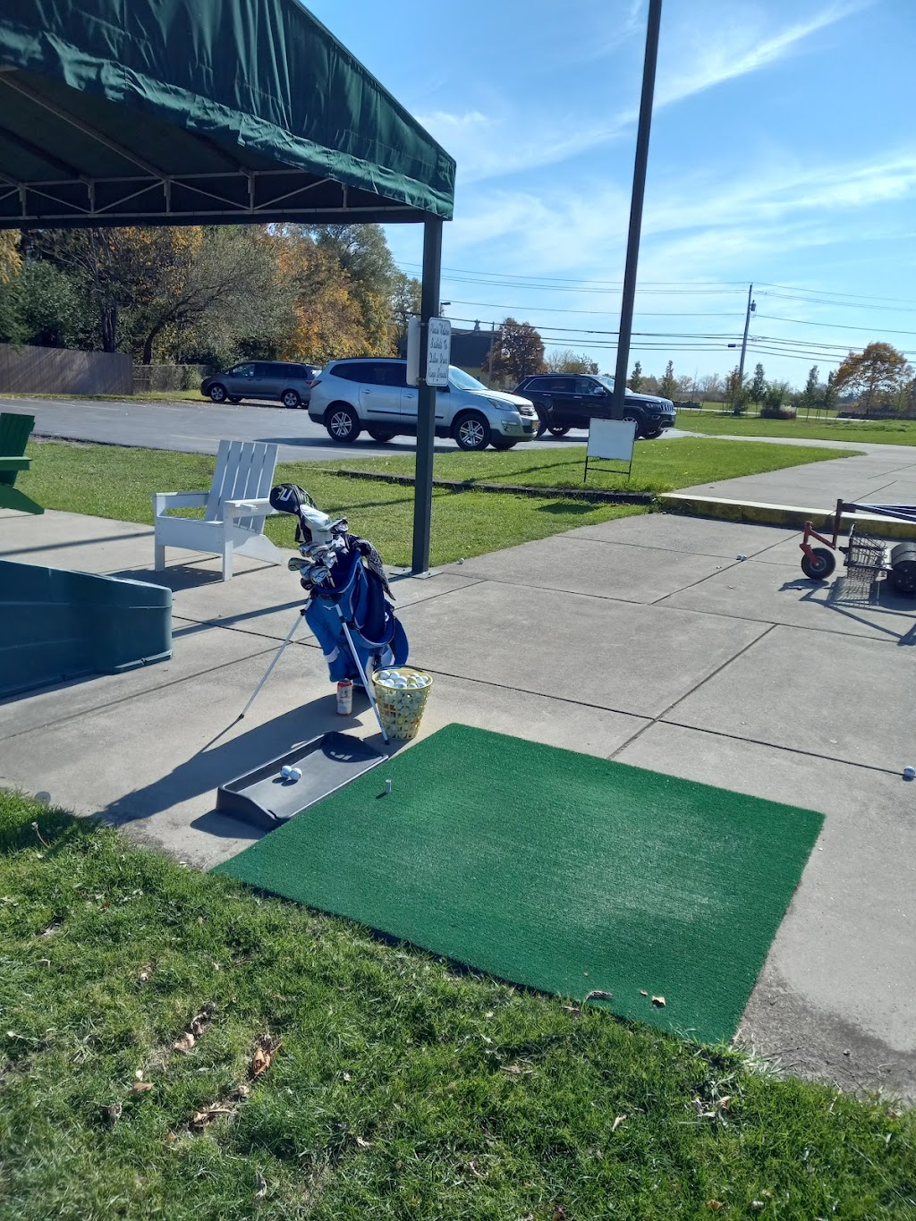 Clarence Driving Range | 9030 Main St, Clarence, NY 14031, USA | Phone: (716) 276-8192