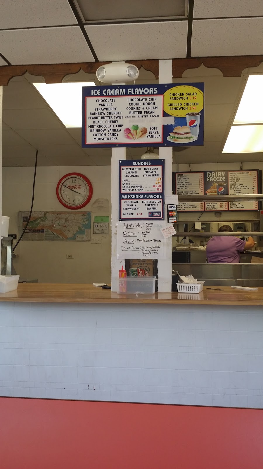 Dairy Freeze Restaurant | 1268 N Main St, Lillington, NC 27546, USA | Phone: (910) 893-4128