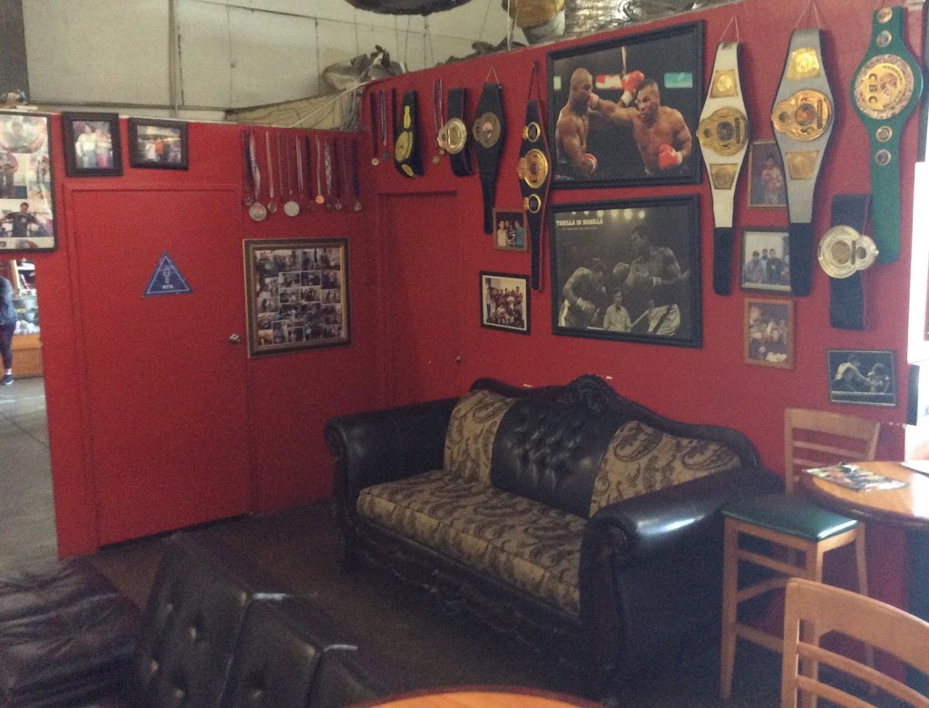 Coronel Boxing Club | 12341 Foothill Blvd, Sylmar, CA 91342, USA | Phone: (818) 624-4675