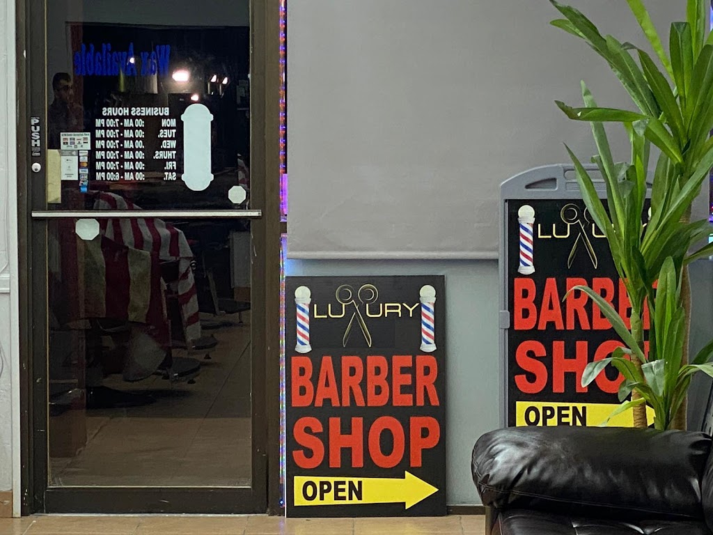 Luxury Barber Shop | 2324 W Northern Ave, Phoenix, AZ 85021, USA | Phone: (602) 368-7312