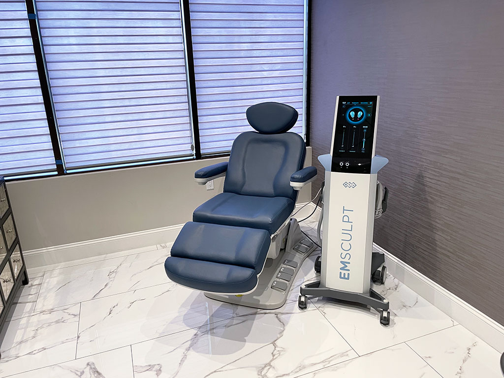 OC CoolSculpting at The Aesthetic Centers | 3701 Birch St #210, Newport Beach, CA 92660 | Phone: (949) 347-5341