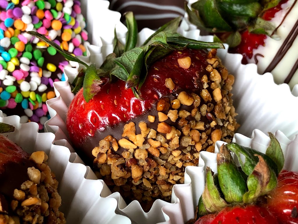 Edible Arrangements | 3079 Telegraph Ave, Berkeley, CA 94705, USA | Phone: (510) 649-8900