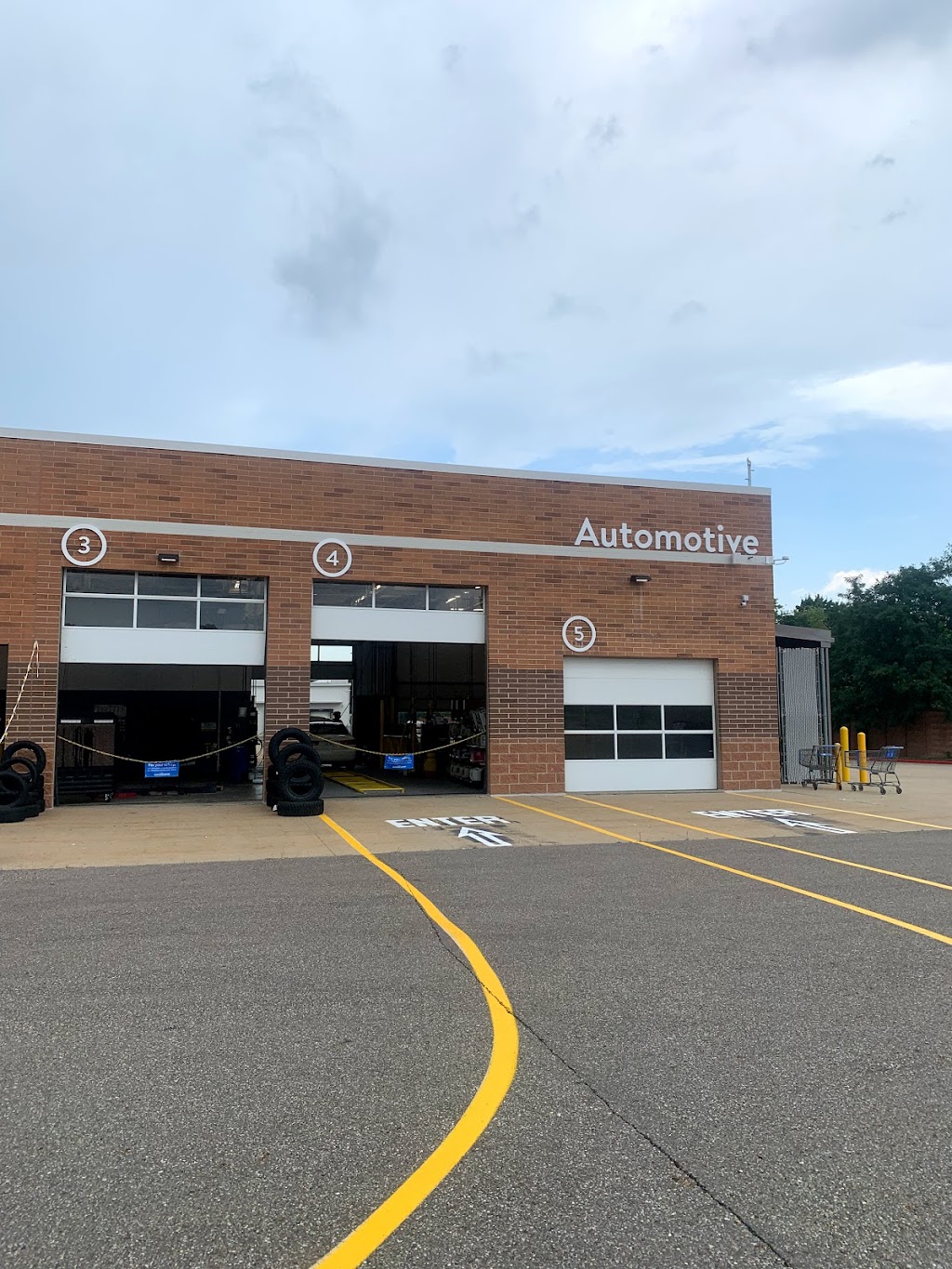 Walmart Auto Care Centers | 905 Singletary Dr, Streetsboro, OH 44241, USA | Phone: (330) 626-9998