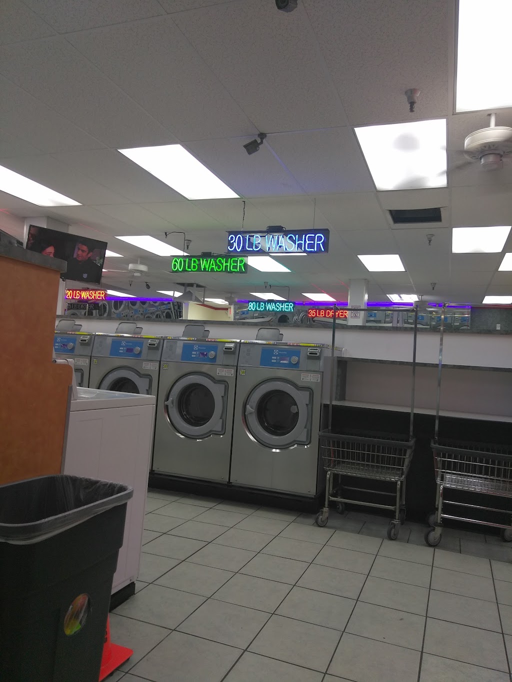 Launderland Coin Laundry DBA COIN Less LAUNDRY | 707 N Bristol St, Santa Ana, CA 92703, USA | Phone: (866) 448-8567