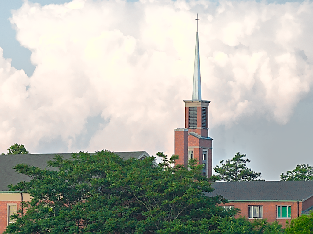 Randall Church in 6301 Main St, Williamsville, NY 14221, USA