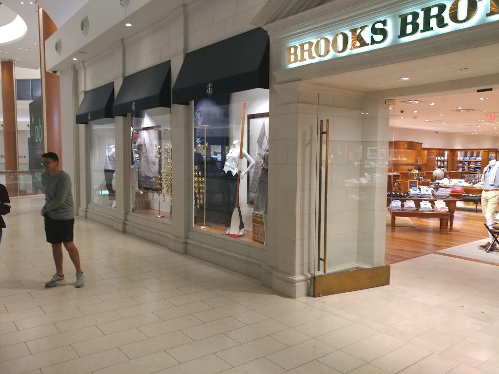 Brooks Brothers | 140 University Town Center Dr Suite 228, Sarasota, FL 34243, USA | Phone: (941) 702-9110