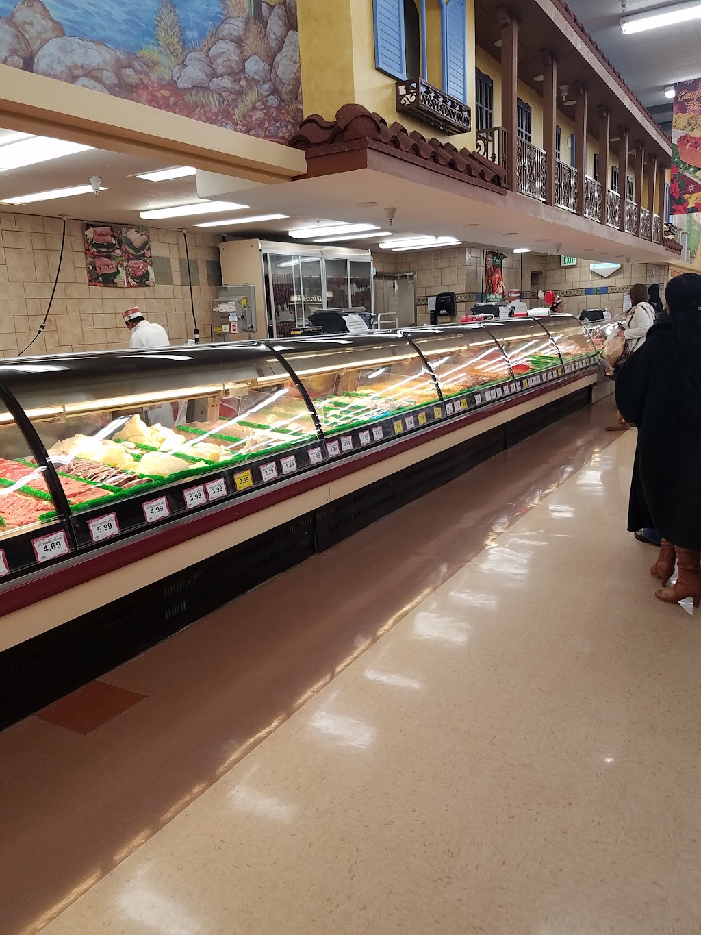 Cardenas Markets | 31952 Mission Trail, Lake Elsinore, CA 92530, USA | Phone: (951) 471-6860