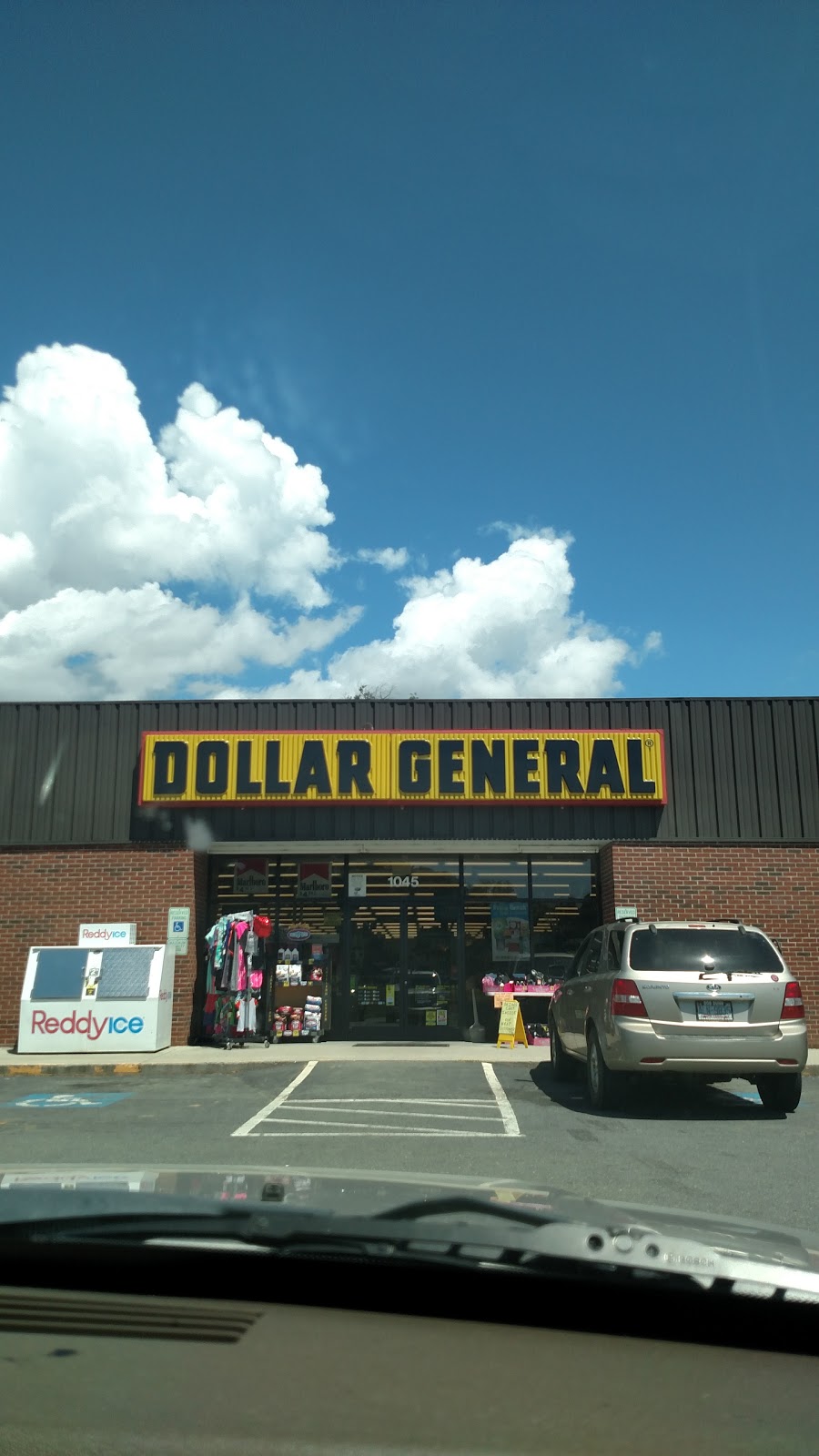 Dollar General | 1045 Dodgetown Rd, Walnut Cove, NC 27052, USA | Phone: (336) 536-4512