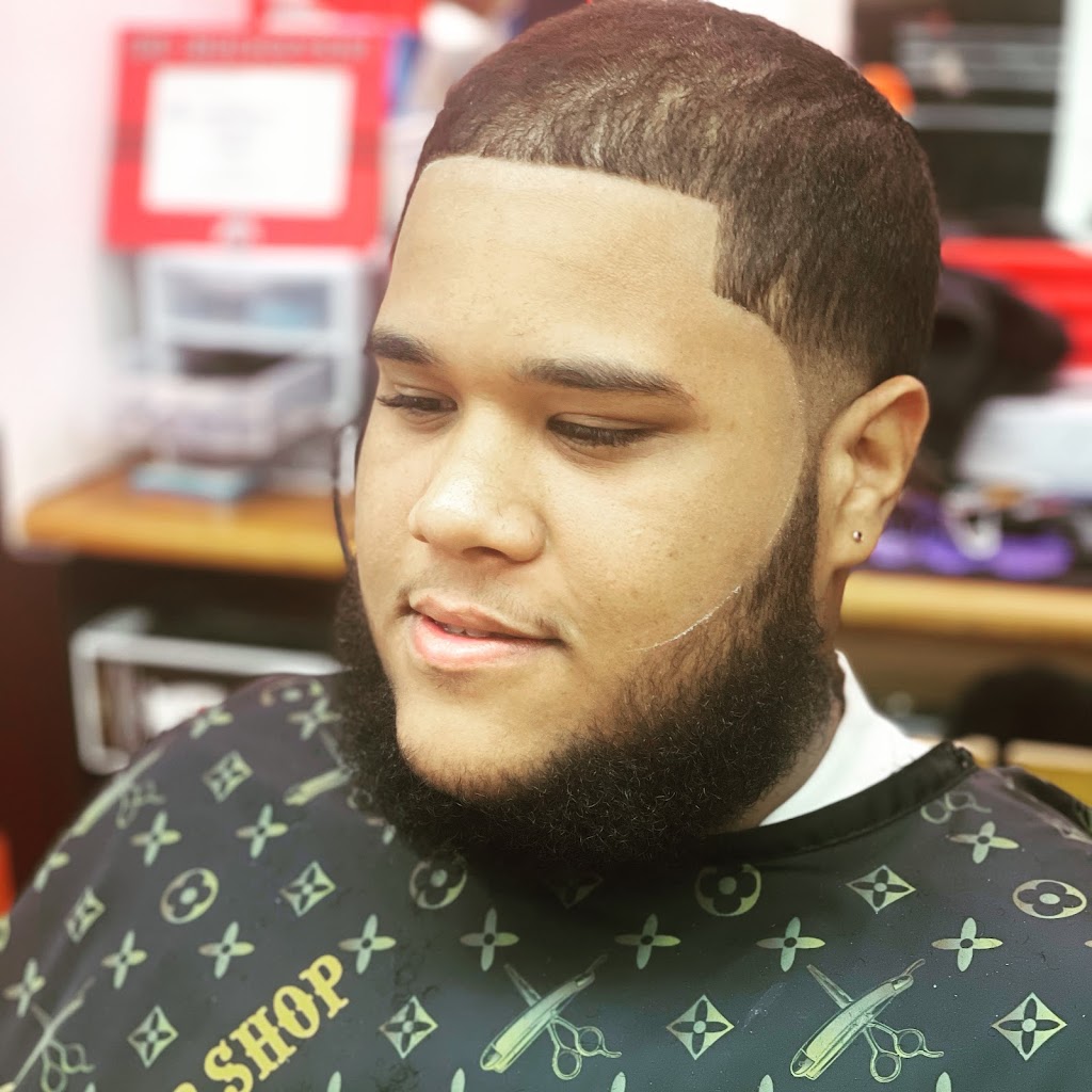 Tony Tapers at Midas Touch Barbershop | 759 Braselton Hwy, Lawrenceville, GA 30043, USA | Phone: (216) 244-6570